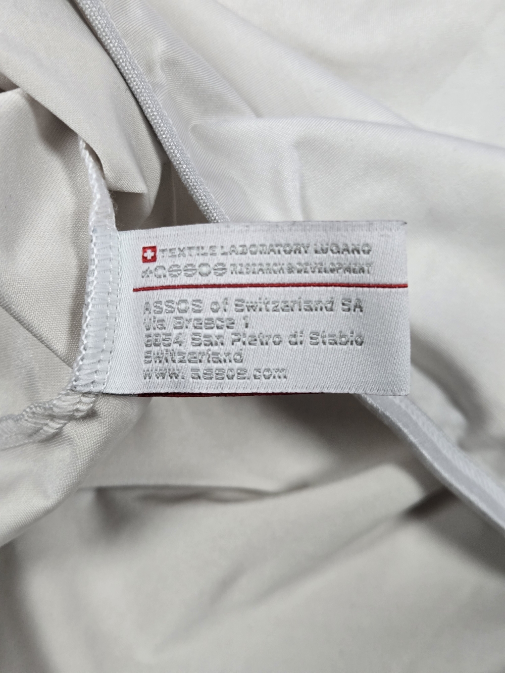 ASSOS of Switzerland White Cycling Base Layer Shirt Size M VGUC - Picture 6 of 10